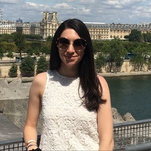 Meet your Posher, Alina